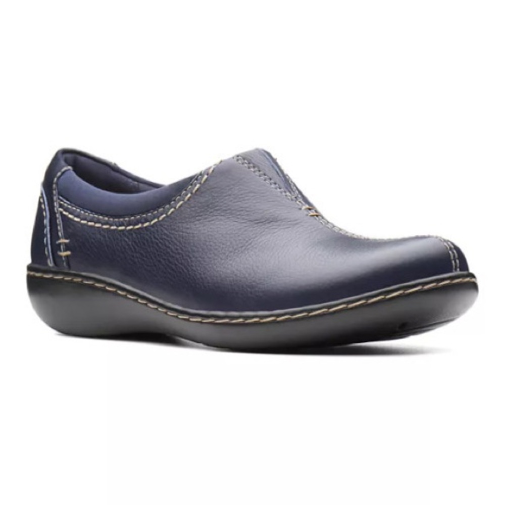 NEW!! Women's Clarks Ashland Joy Navy Leather Slip-On Shoes Size 5M